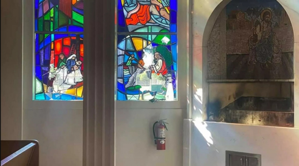 В Калифорнии вандалы осквернили армянскую церковь (фото)